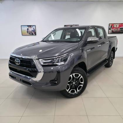TOYOTA HILUX 2.8 D-4D TURBO DIESEL CD SRX 4X4 AUTOMÁTICO